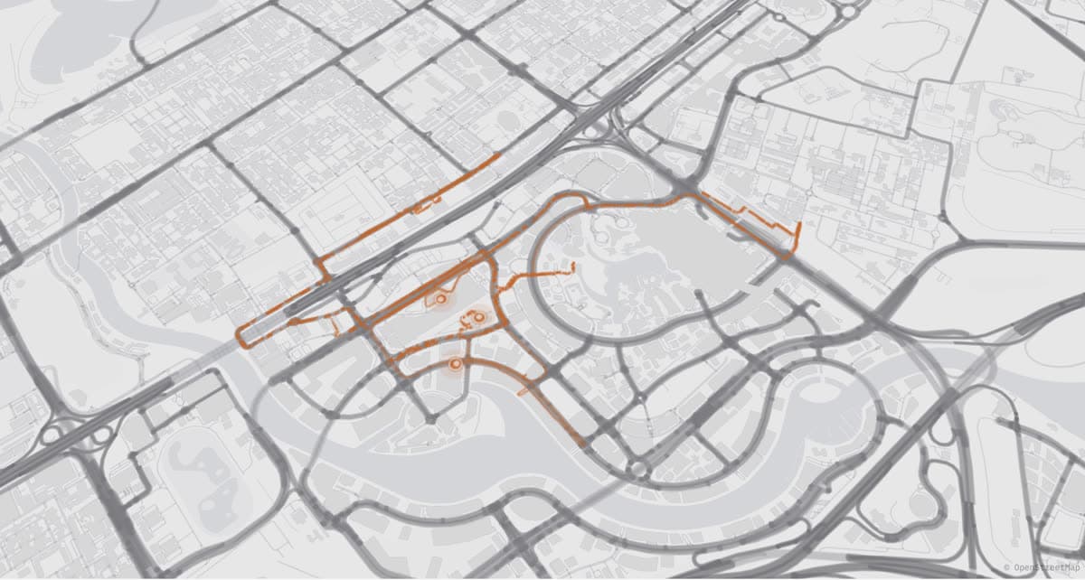 The live routing map, showing an optimized route drawn through a city with vehicles positioned along it